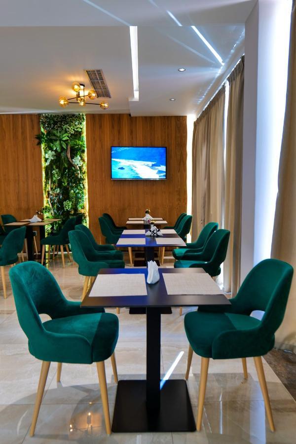 Lord Hotel Tirana Vorë Exterior foto
